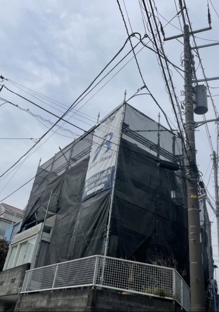 横浜市磯子区中原　屋根塗装工事着工致しました！